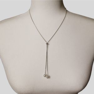Silver adjustable pearl necklace